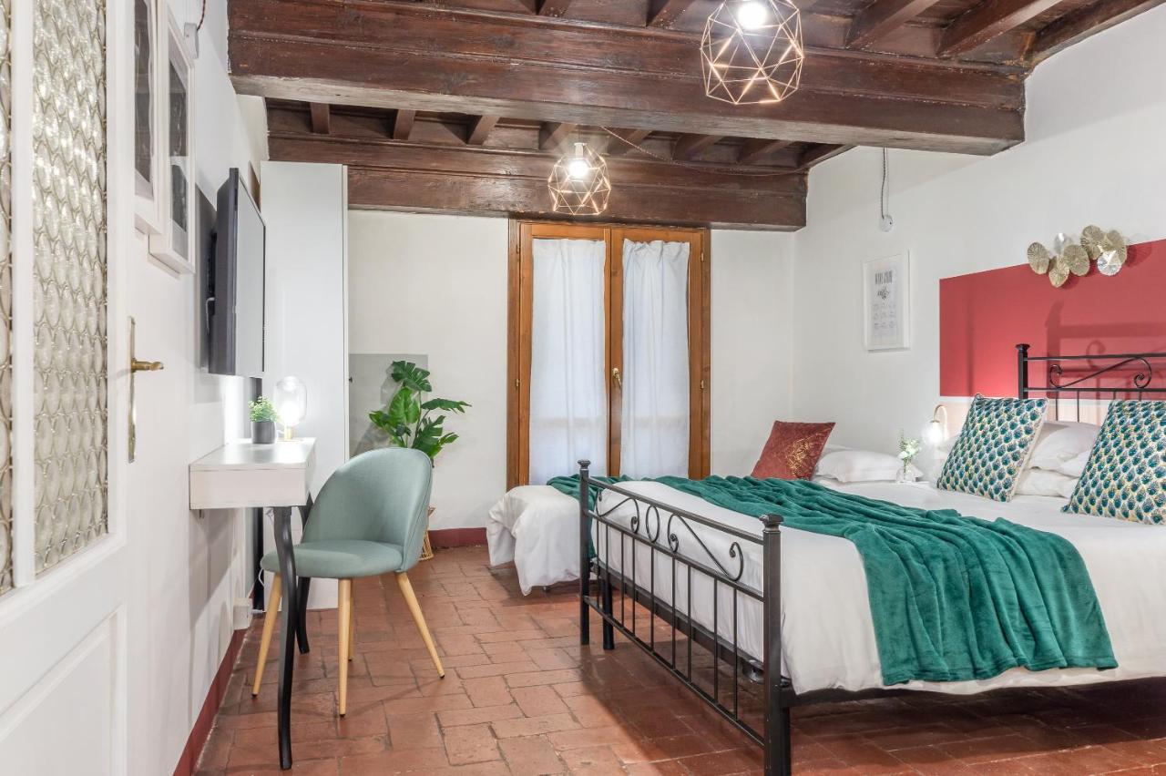 Wine Apartments Florence Ciliegiolo Ngoại thất bức ảnh